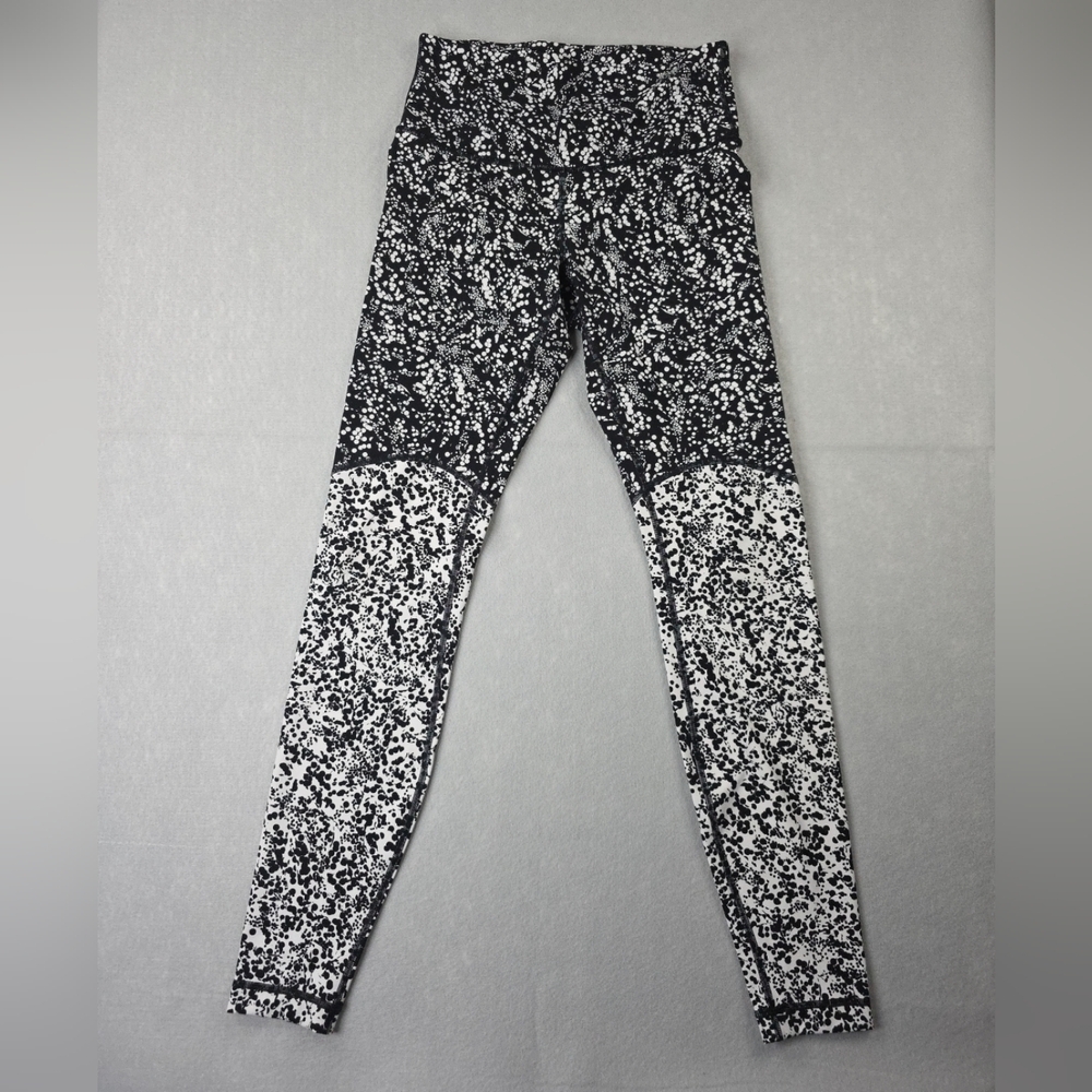 Lululemon Size 6 Wunder Under High-Rise Tight Blocked Full-On Luxtreme 28" Black